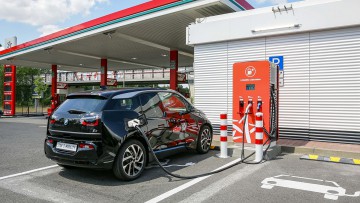 Alternative Kraftstoffe: Orlen Deutschland investiert in Ausbau von E-Mobilität