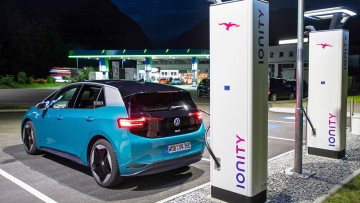 Plug&Charge-Funktion für Elektroautos: VW bietet ab Sommer Ladeautomatik an