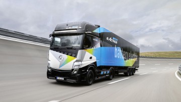Mercedes-Benz Trucks startet mit Elektrifizierung seiner Lieferverkehre