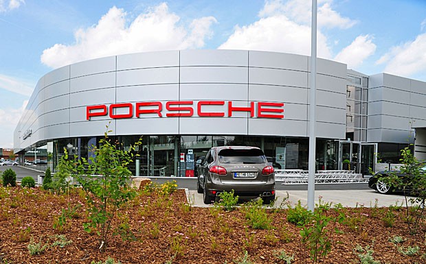 Recklinghausen: Hülpert weiht neues Porsche-Zentrum ein | autohaus.de