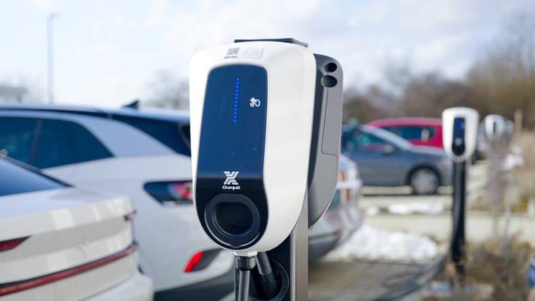 ChargeX: Neue bi-direktionale Lademöglichkeiten für Elektroautos