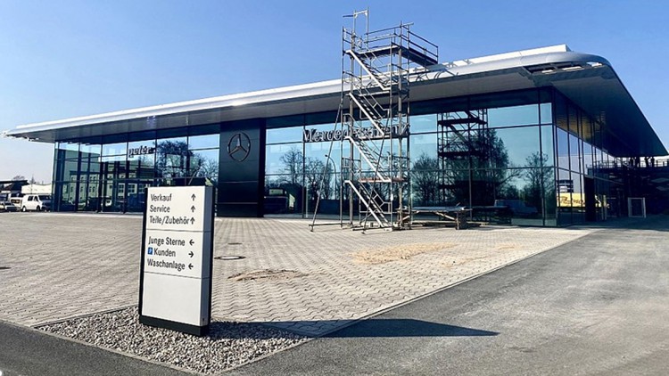 Branchenevent der Woche: Autohaus Peter feiert Mercedes-Neueröffnung in Wittenberg