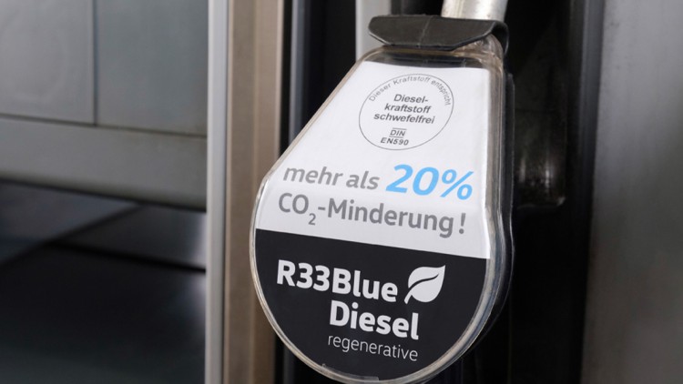 r33_blue_diesel_richtiges Format