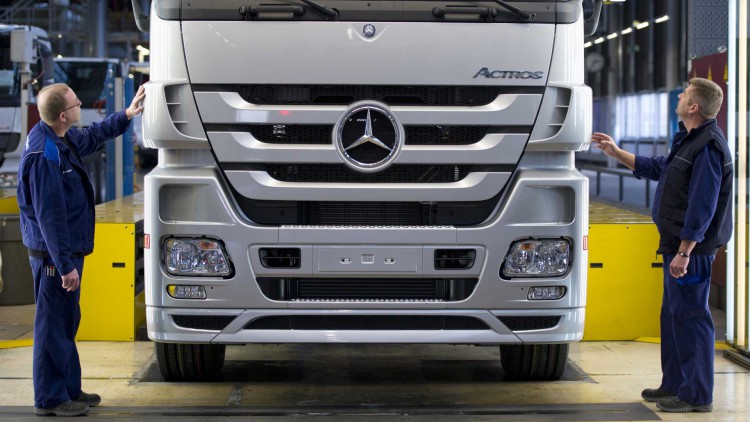 Daimler Feiert Erweitertes Lkw Entwicklungs Und Test Zentrum Trucker De